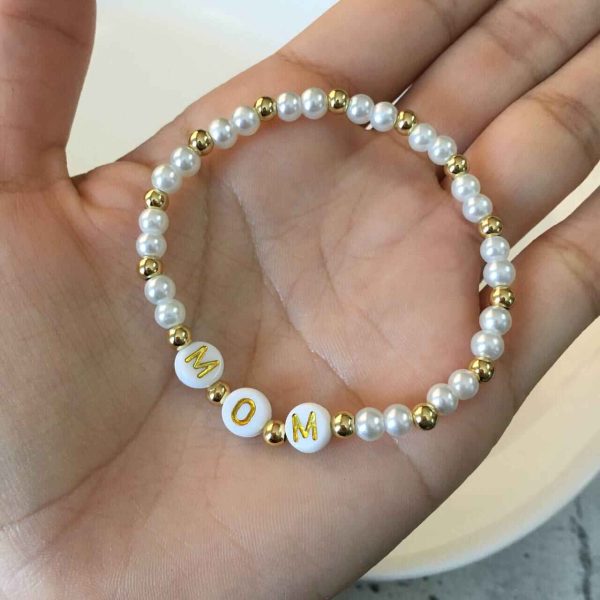 Pulsera de Perlas con MOM