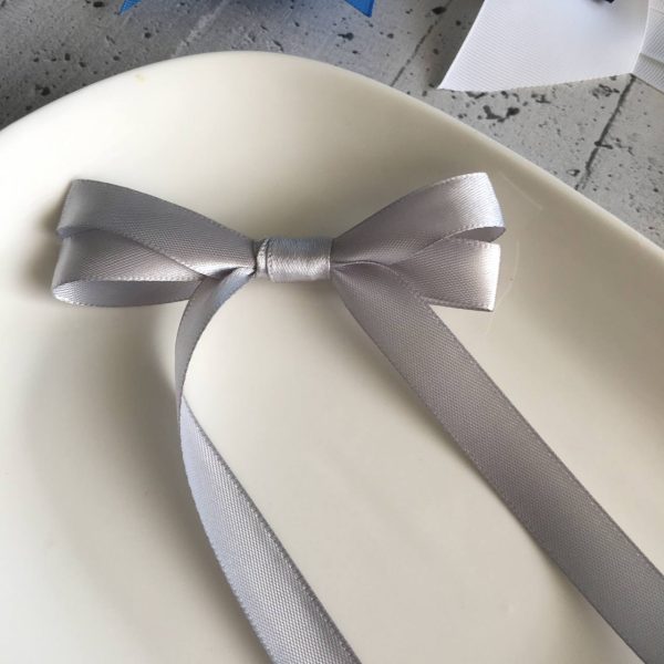 Medium Bows Gris