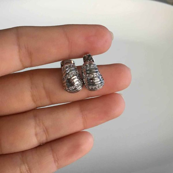 Mini Gotas Plateadas con Circones Brillantes