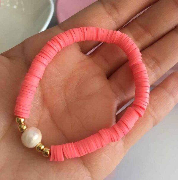 Pulsera de Gomitas Fucsias y Perla