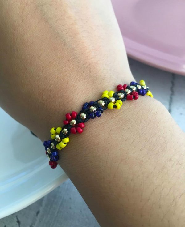 Pulsera de Flores Ajustable
