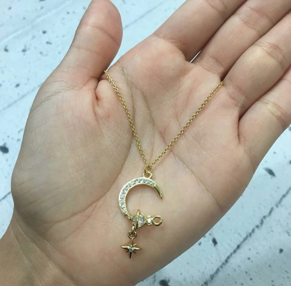 Cadena Gold con Media Luna