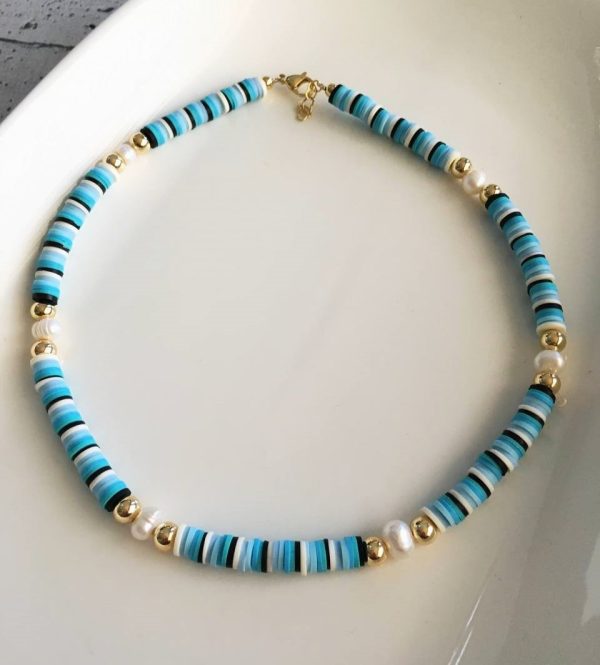 Gargantilla de Gomitas Azules con Perlas y Balines
