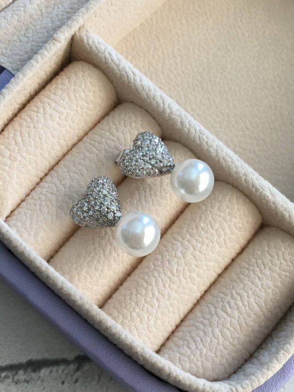 Aretes de Corazón Plateados