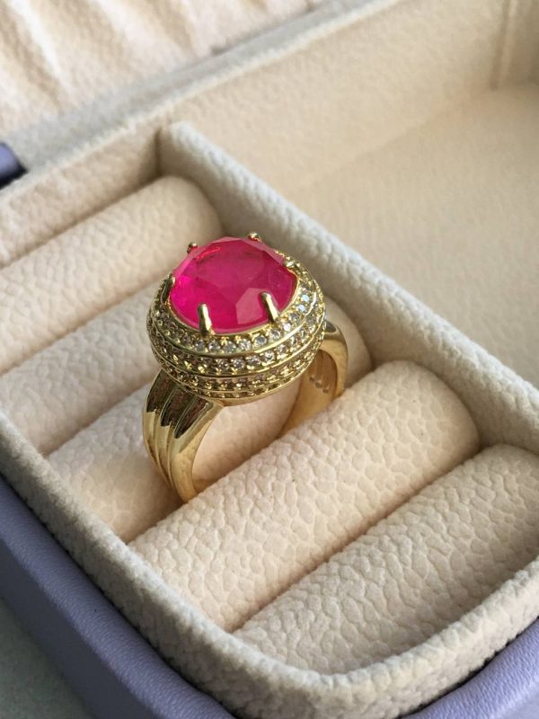 Anillo Gold con Circón Fucsia
