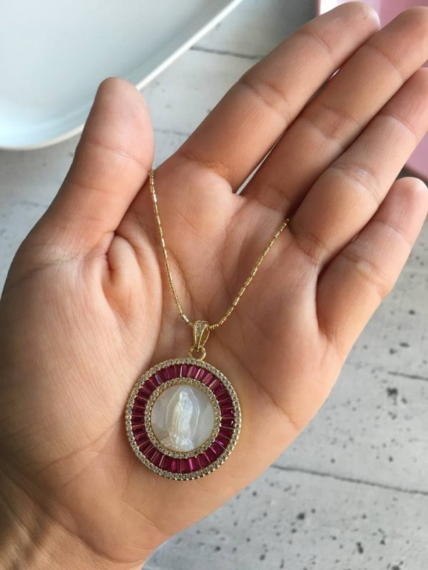 Cadena Gold con Virgen de Guadalupe
