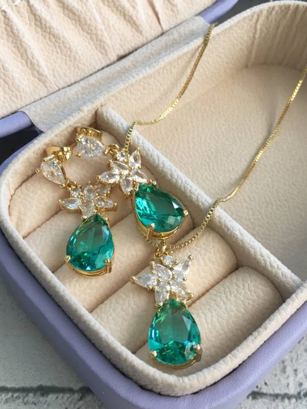 Cadena Gold con Aretes y Circón Verde